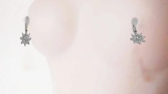 set fake piercing